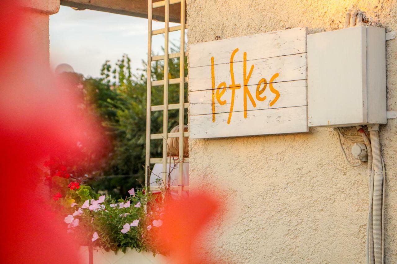 Lefkes Apartments 2 阿查拉维 外观 照片